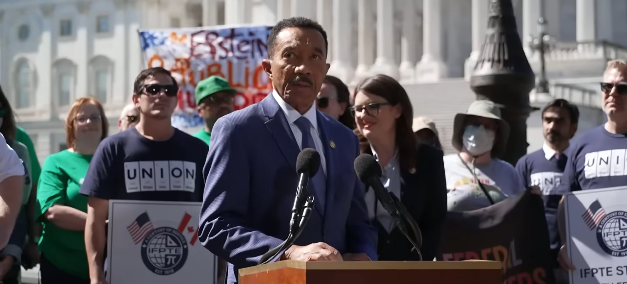 Congressman Mfume at podium