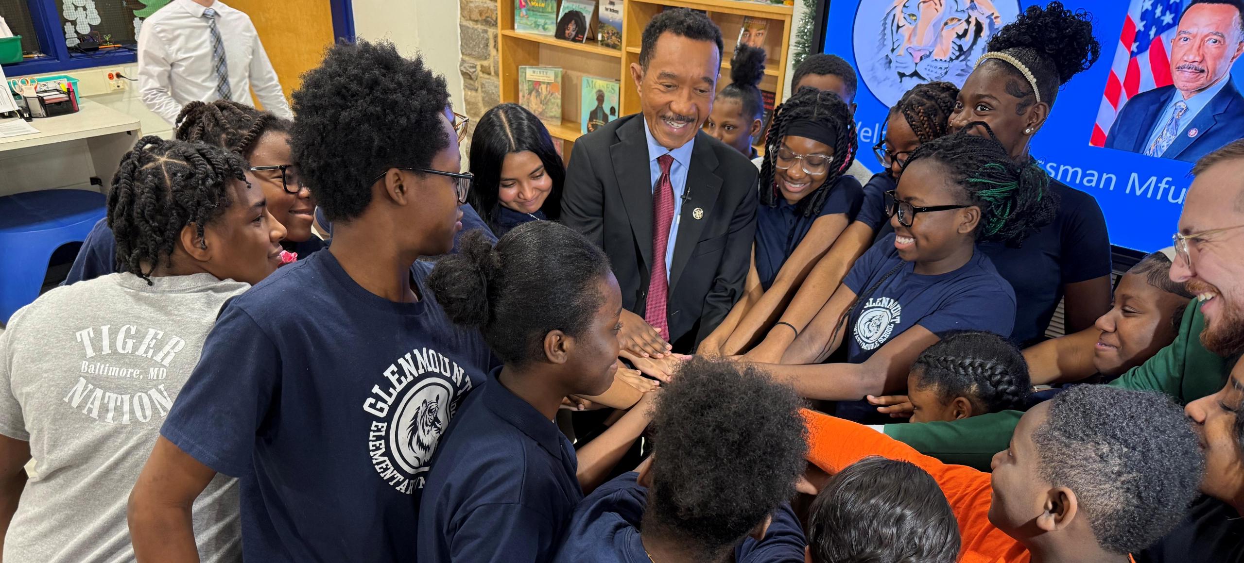 Congressman Mfume Making Good on His Promise to Visit Glenmount Elementary School Following Students' Visit to Capitol Hill