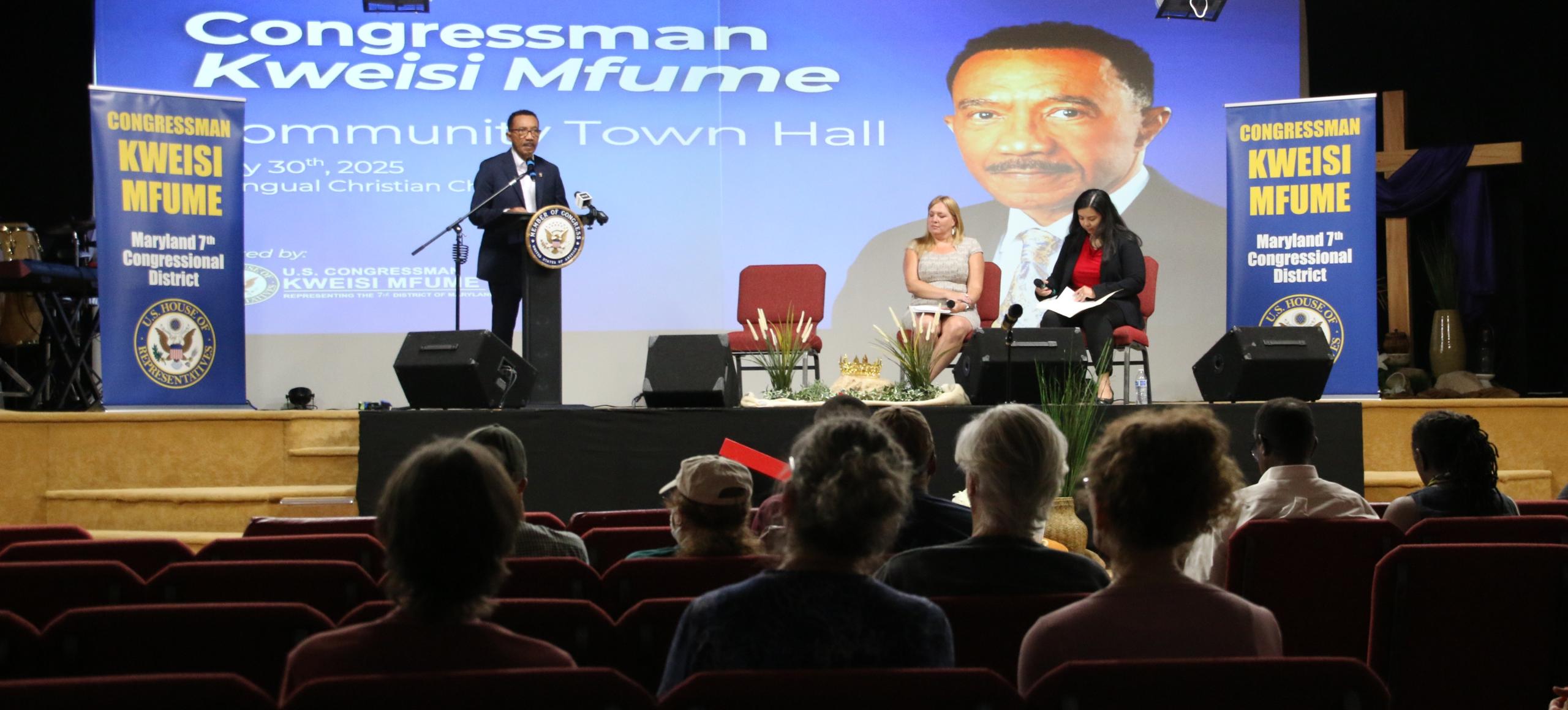 Congressman Mfume Hosts a Townhall on Immigration and Medicaid Issues