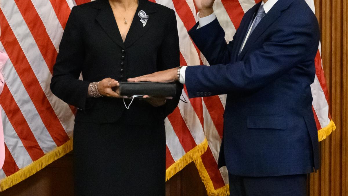 Rep. Kweisi Mfume being sworn in